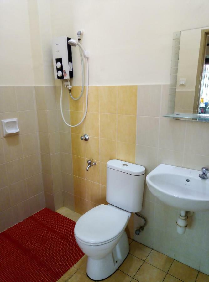 Muslim 2 Stay Malacca Bagian luar foto